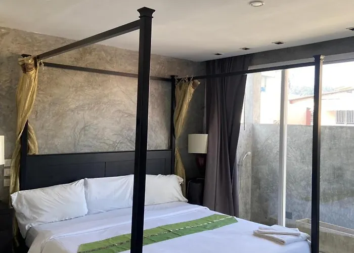 Saladee Gallery Residence