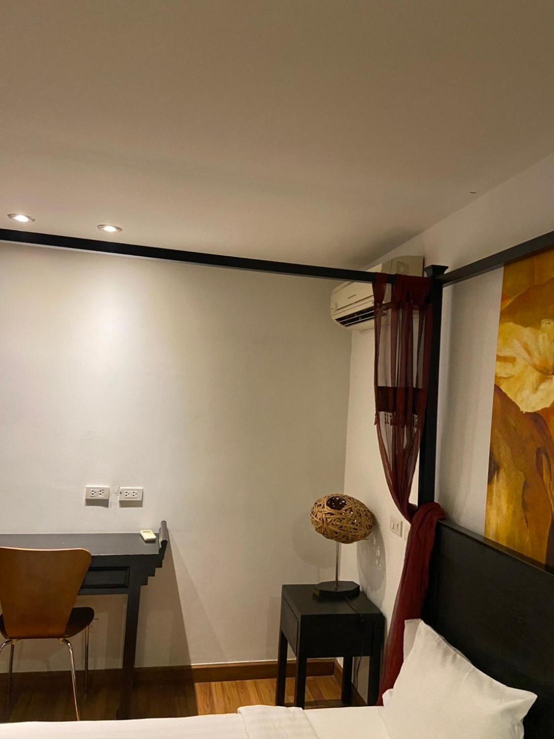 Saladee Gallery * Patong